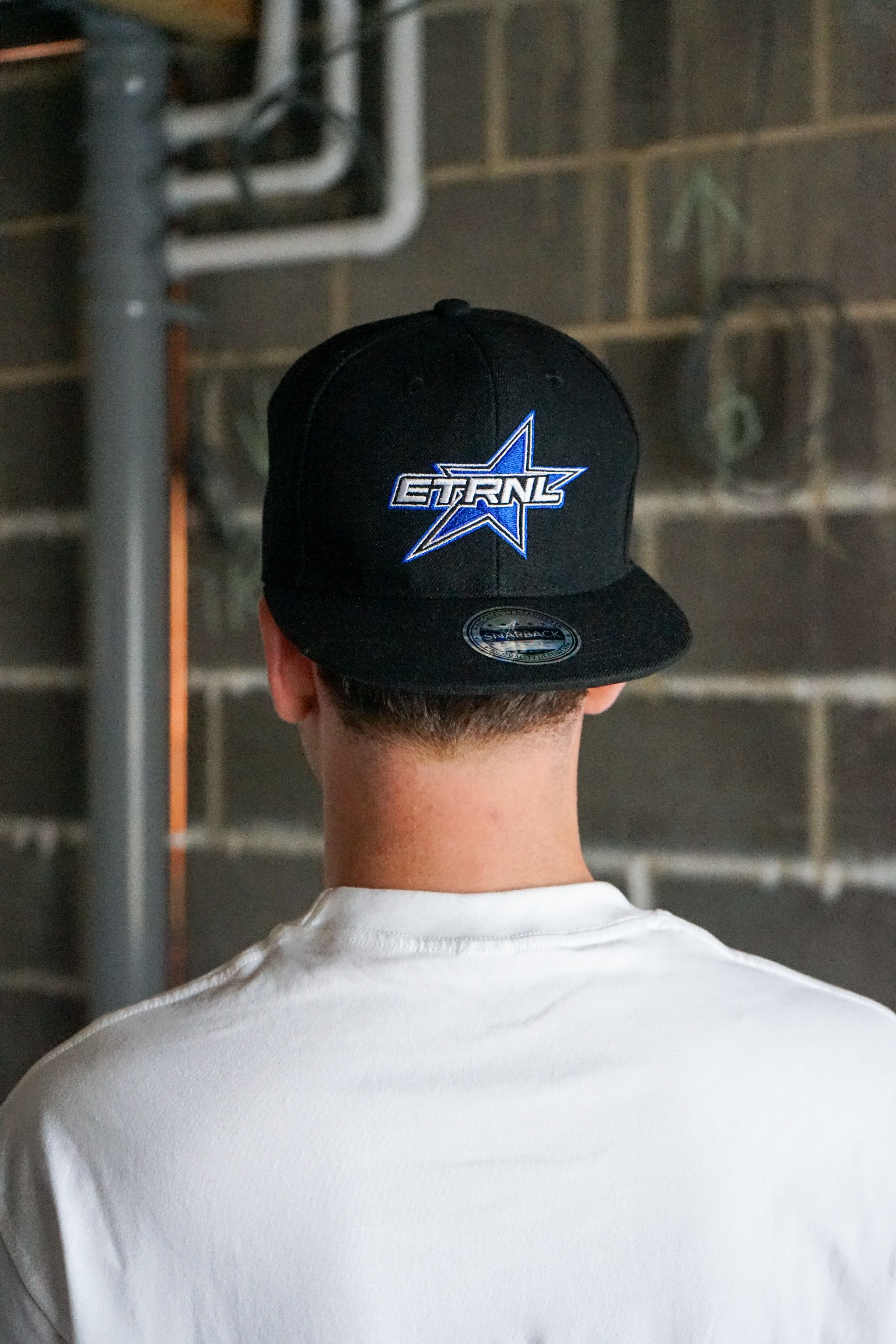 ETRNL STAR FITTED CAP