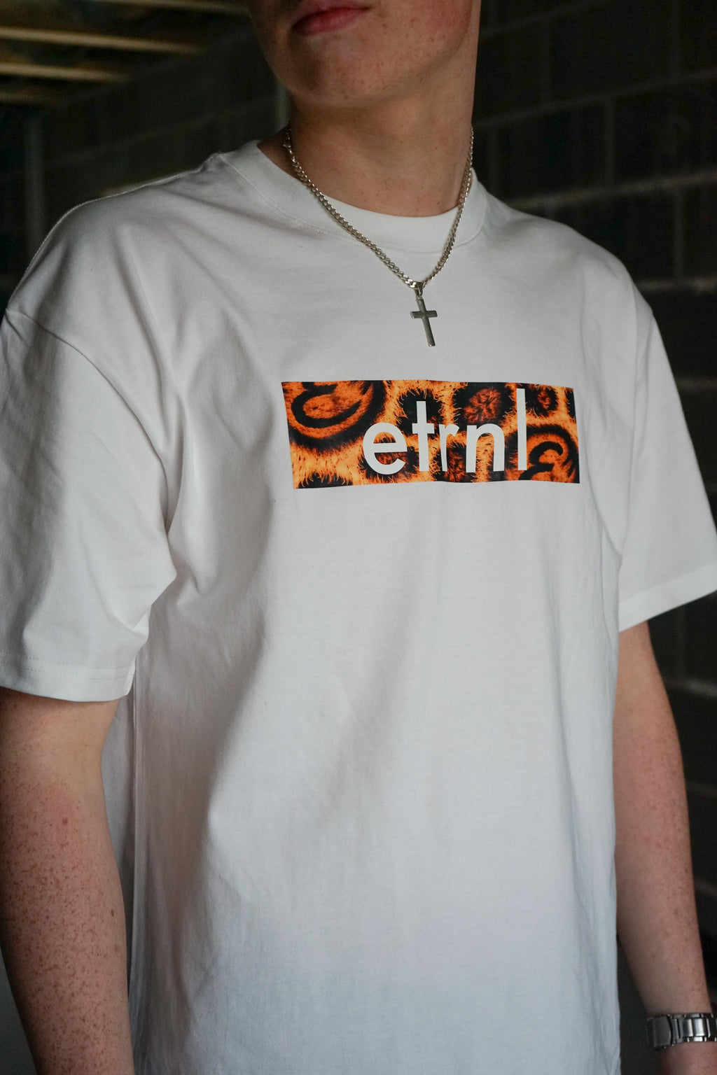 BOX LOGO LEOPARD TEE